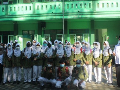 Peserta Cerdas Cermat Cendekia